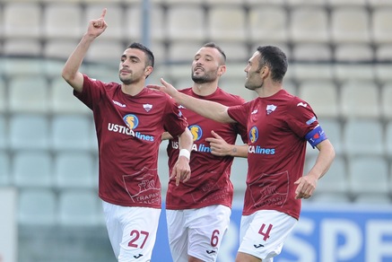 Modena-Trapani 1-4, poker granata