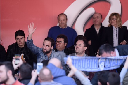 Serie A Napoli, Higuain al S.Paolo, per lui maschere e striscioni