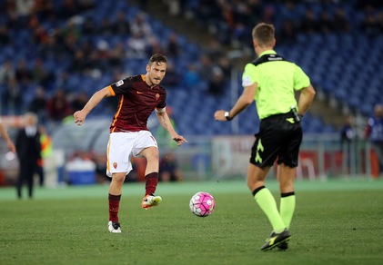 Moviola Roma-Bologna: El Shaarawy, ok annullare. Un dubbio sul gol di Salah