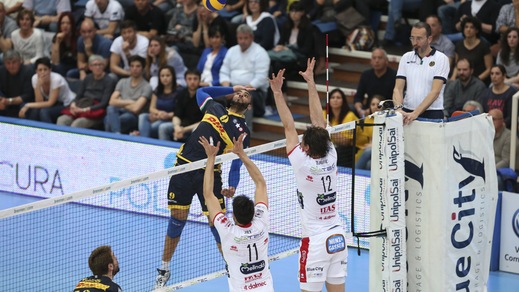 Volley, Sueperlega, Modena vince a Trento e va 2-0