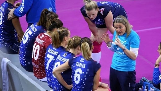 Volley: A1 Femminile, Francesca Vannini lascia la panchina di Firenze
