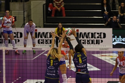 Volley: A1 Femminile, Conegliano in semifinale ma che fatica !