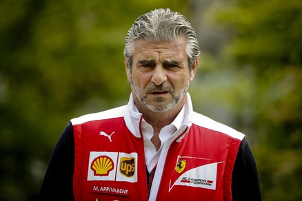 F1 Ferrari, Arrivabene: «Serve coraggio per battere la Mercedes»