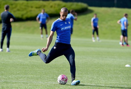 Miranda: «In Italia Messi e Ronaldo segnerebbero meno»