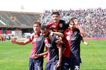 Serie B: Cagliari show, 6 da A! Bari e Trapani super