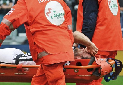 Juventus, Marchisio infortunato: in lacrime esce in barella