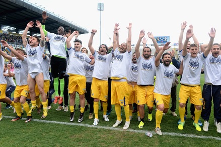 Il Parma torna tra i professionisti, grande f esta crociata