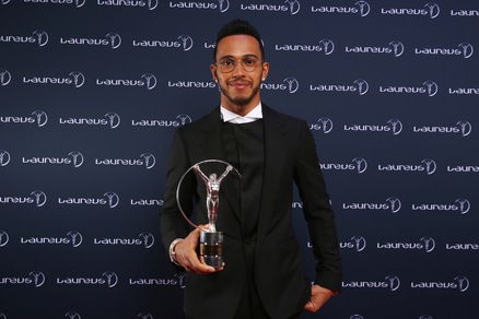 F1, Hamilton: «Io alla Ferrari? Mai dire mai»