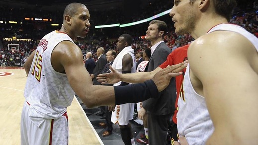 Korver asfalta i Celtics, Spurs comodi sul 2-0