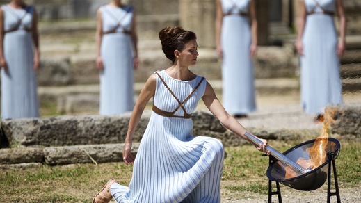 Olimpiadi, domani l'accensione della fiamma olimpica: prove senza intoppi