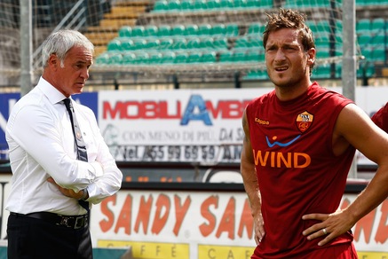 Ranieri telefona a Totti: «Dai vieni al Leicester»
