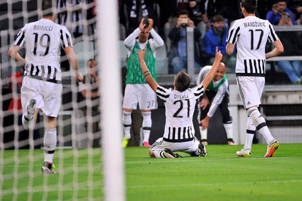 Serie A, Juventus-Lazio 3-0: Dybala fuoriclasse, scudetto a un passo