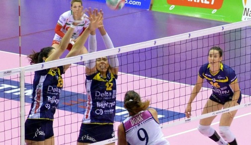 Volley: A2 Femminile, Trento colpo a Soverato, Monza supera Pesaro