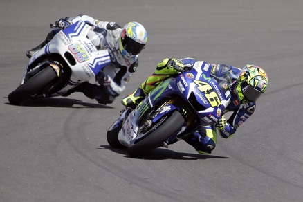 MotoGp Yamaha, Rossi: «Devo migliorare ancora»