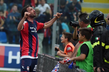 Serie B, 38ª giornata: Crotone, manca solo un punto per la A