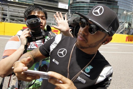 F1, Hamilton: «Manca spettacolo, bisogna sperimentare idee»