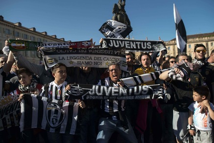 Juventus, è festa scudetto in piazza San Carlo a Torino