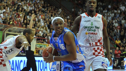 Basket Serie A, la corsa alla salvezza e ai playoff