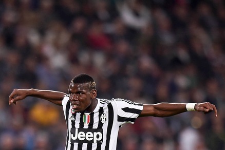 La caduta degli dèi: la Juventus festeggia lo scudetto e Pogba...scivola rovinosame
