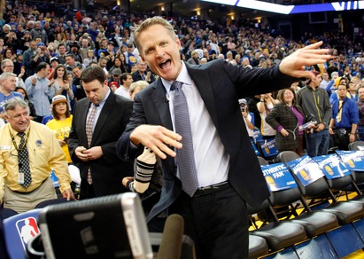 Basket NBA, Kerr allenatore dell'anno