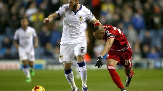 Calciomercato, Antenucci racconta il suo Leeds: «Pre partita con la musica e un allenamento al giorno. Mi voleva il Bologna, ma...»