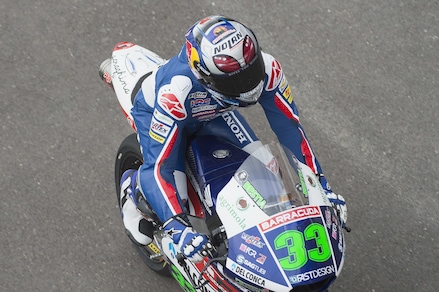 Moto3, Bastianini: infortunio al polso, Le Mans a rischio