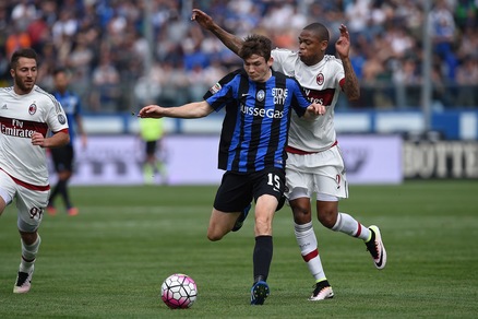 Calciomercato Napoli, pronto il tris: De Roon, Sportiello e Conti