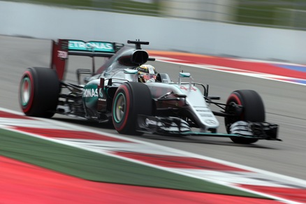 F1, Sochi: niente Q3 per Lewis Hamilton