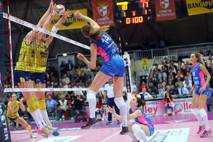 Volley: A1 Femminile, Piacenza non molla, vince Gara 3 e torna in corsa