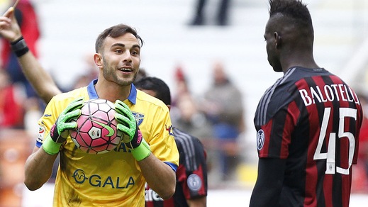 Calciomercato Frosinone, trattative in corso per Bardi e Pryyma