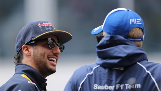 F1, Ricciardo: «Mi aspetto le scuse di Kvyat»