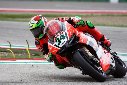 SBK Ducati, Giugliano: «A Sepang sarà una dura battaglia»