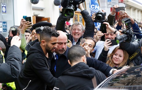 Leicester, giocatori come star in pizzeria