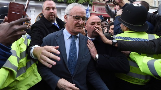 Ranieri da leggenda: i bookmaker gli fanno una statua