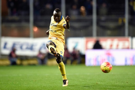 Serie A Frosinone, Chibsah out: sublussazione alla spalla
