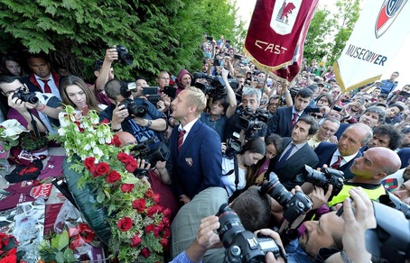 In migliaia a Superga per ricordare il Grande Torino