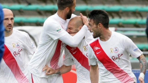 Serie B, Bari-Cagliari: pugliesi favoriti a 2,54
