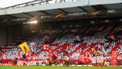 Liverpool, Anfield Road si commuove nel ricordo delle vittime di Hillsborough