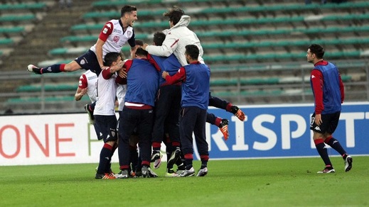 Bari-Cagliari, le immagini del match