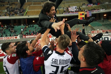 Serie B, Bari-Cagliari 0-3: i sardi sono in serie A