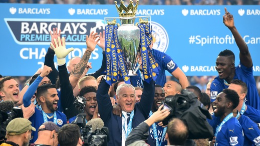 Ranieri nella storia, il Leicester alza la Coppa