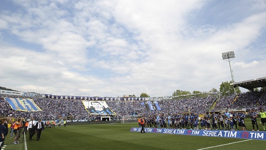 Atalanta, i tifosi salutano Bellini dagli spalti