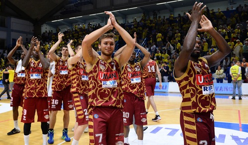 Milano non sbaglia, Venezia guastafeste