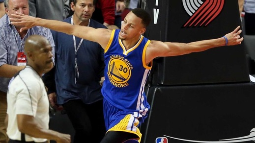 Curry meglio di Jordan, è MVP all'unanimità