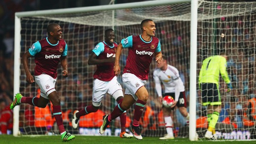 Premier League, West Ham-Manchester United 3-2: festa per l'ultima ad Upton Park