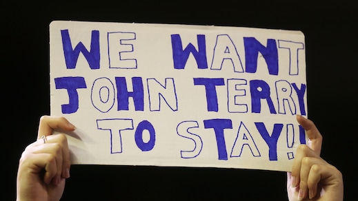 Calciomercato Premier League: «Terry rimane al Chelsea un altro anno, decide Conte»