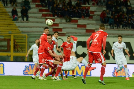 Serie B Pro Vercelli, tre punti per la salvezza: Perugia ko 2-1