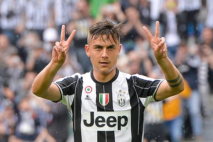 Juventus, Dybala supera Tevez: che show allo Stadium!