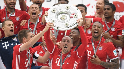 Bundesliga: il Bayern Monaco festeggia il Meisterschale, Stoccarda retrocesso