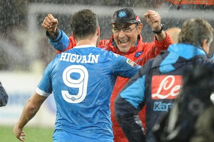 Napoli, Higuain: «Il record di gol è una gioia immensa»